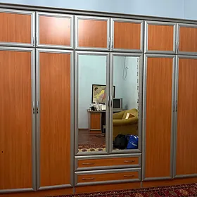 şkaf