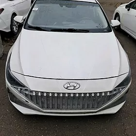 Hyundai Elantra 2022