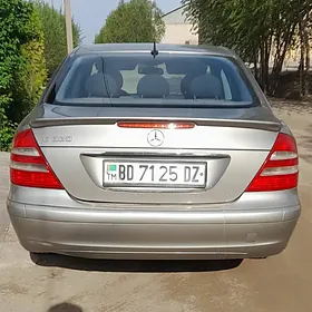 Mercedes-Benz E320 2003