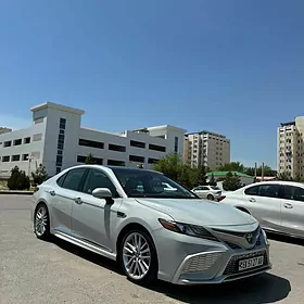 Toyota Camry 2022