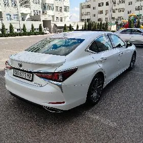 Lexus ES 350 2026