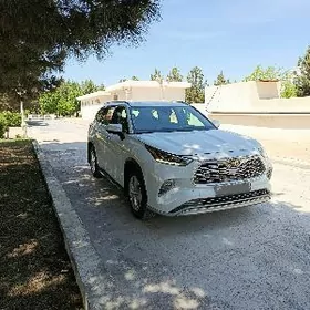 Toyota Highlander 2020
