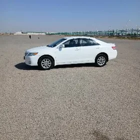 Toyota Camry 2011