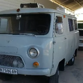 UAZ 452 1985