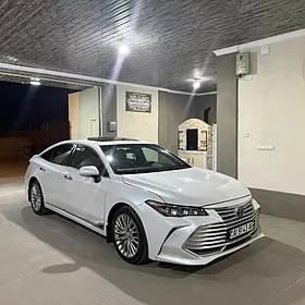 Toyota Avalon 2019