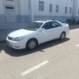 Toyota Camry 2004