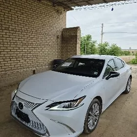 Lexus ES 350 2021