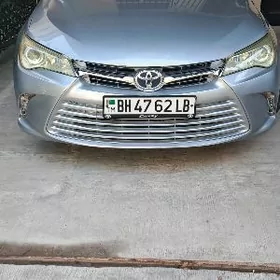 Toyota Camry 2016