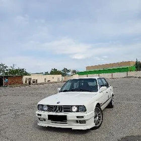 BMW 320 1990