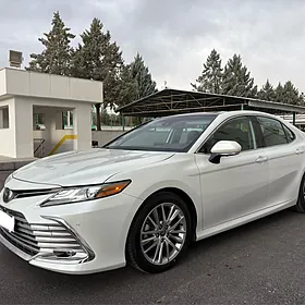 Toyota Camry 2022