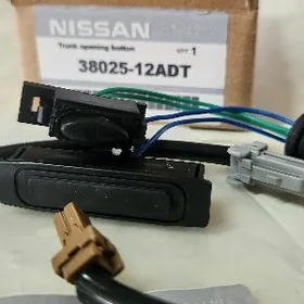 VERSA TIIDA BAGAJ KNOPKA