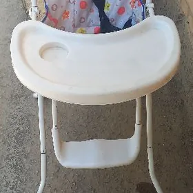стульчик для кормления, манеж.