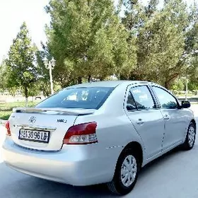 Toyota Yaris 2008