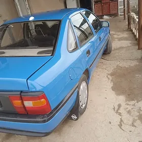 Opel Vectra 1990