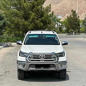 Toyota Hilux 2022