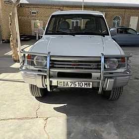 Mitsubishi Pajero 1993