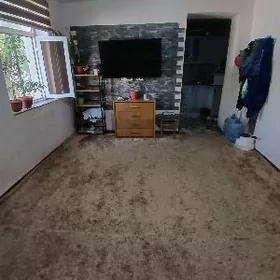 ️6-Мкр 2 Этаж 1 Комнатная ️