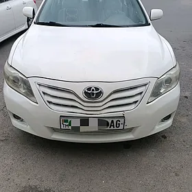 Toyota Camry 2011