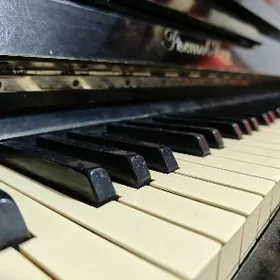 Pianino