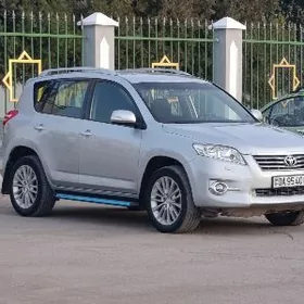 Toyota RAV4 2010