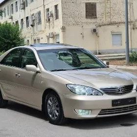 Toyota Camry 2004