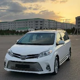 Toyota Sienna 2018