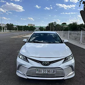 Toyota Camry 2022