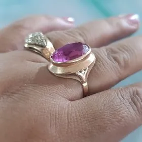 rasiski gadymky yuzik