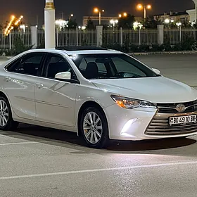 Toyota Camry 2016
