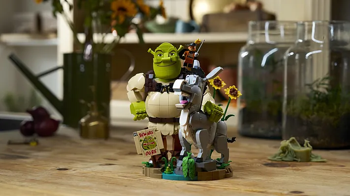 Şrek batgalykda: LEGO meşhur multfilmiň äheňindäki ilkinji toplumlaryny hödürledi