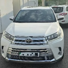 Toyota Highlander 2019
