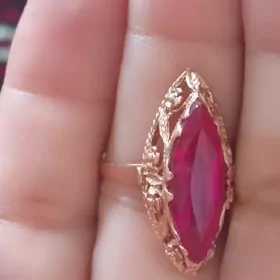 GYZYL ÝÜZÜK GYSAGLY