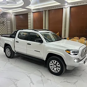 Toyota Tacoma 2021