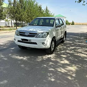 Toyota Fortuner 2008