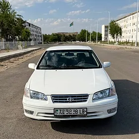 Toyota Camry 2000