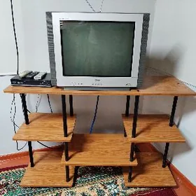 Телевизор с подставкой