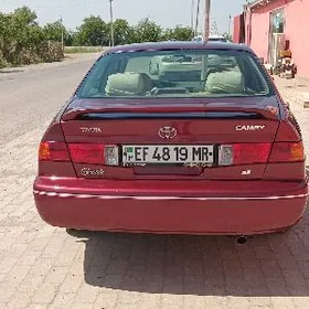Toyota Camry 1999