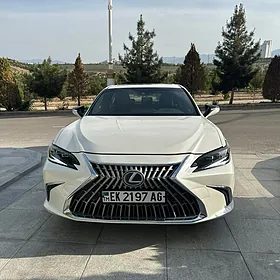 Lexus ES 350 2025