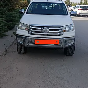 Toyota Hilux 2017