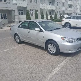 Toyota Camry 2004