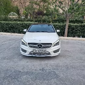 Mercedes-Benz CLA 2013