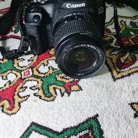 Canon EOS 2000D EFS 18-55mm