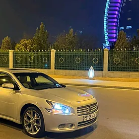 Nissan Maxima 2011