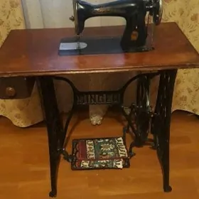 Швейная машинка ,, Подольск''