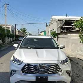 Toyota Highlander 2022