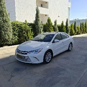 Toyota Camry 2016