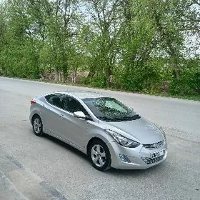 Hyundai Elantra 2011