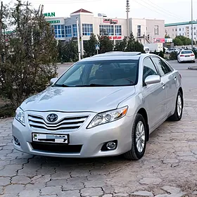 Toyota Camry 2010