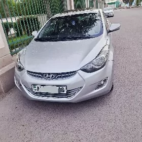 Hyundai Elantra 2012