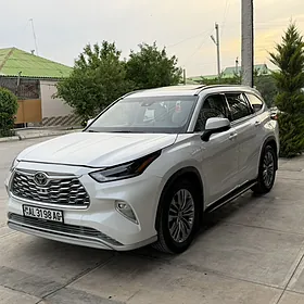 Toyota Highlander 2021